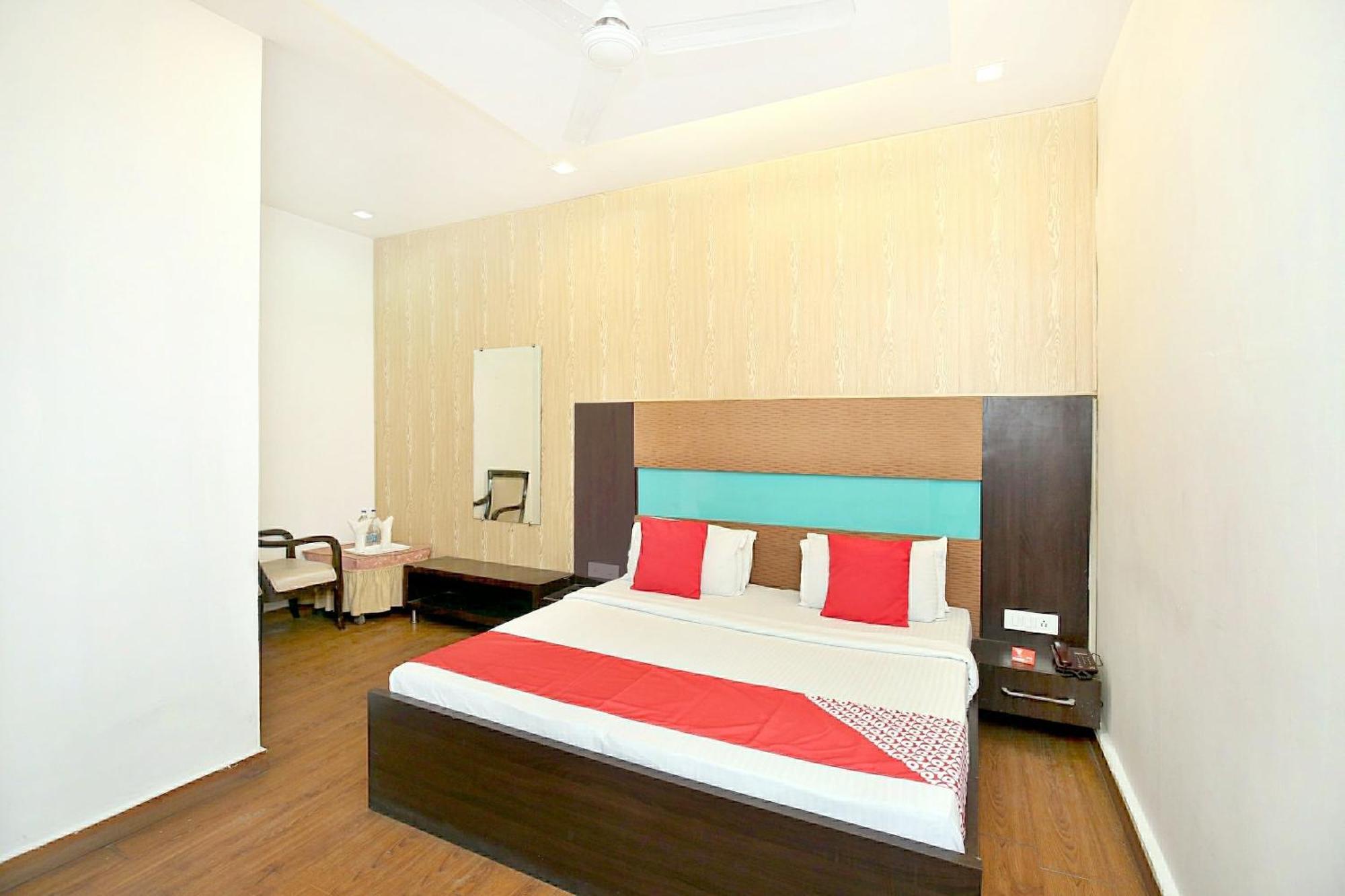 Hotel O Queensland Amritsar Exterior foto